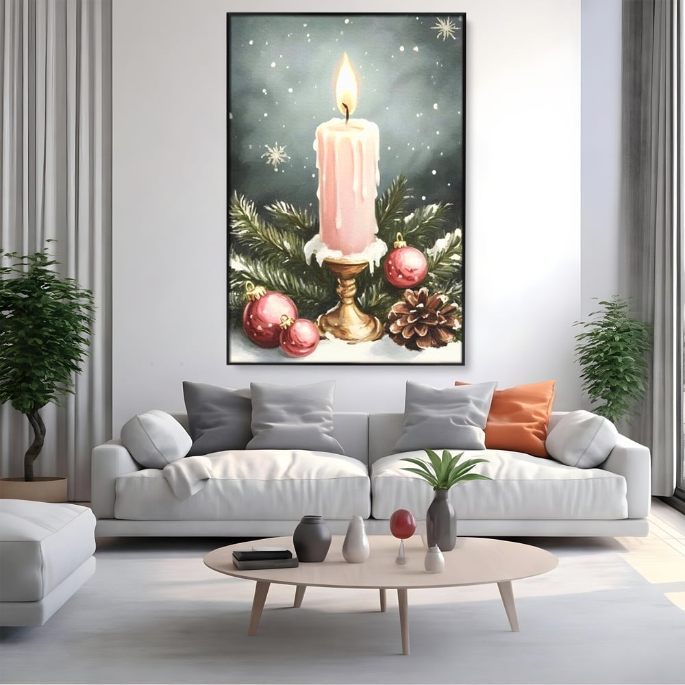 Tablou canvas cu tablou canvas cu lumanare roz si globuri, in rama de aluminiu negru, pe perete intr-un living
